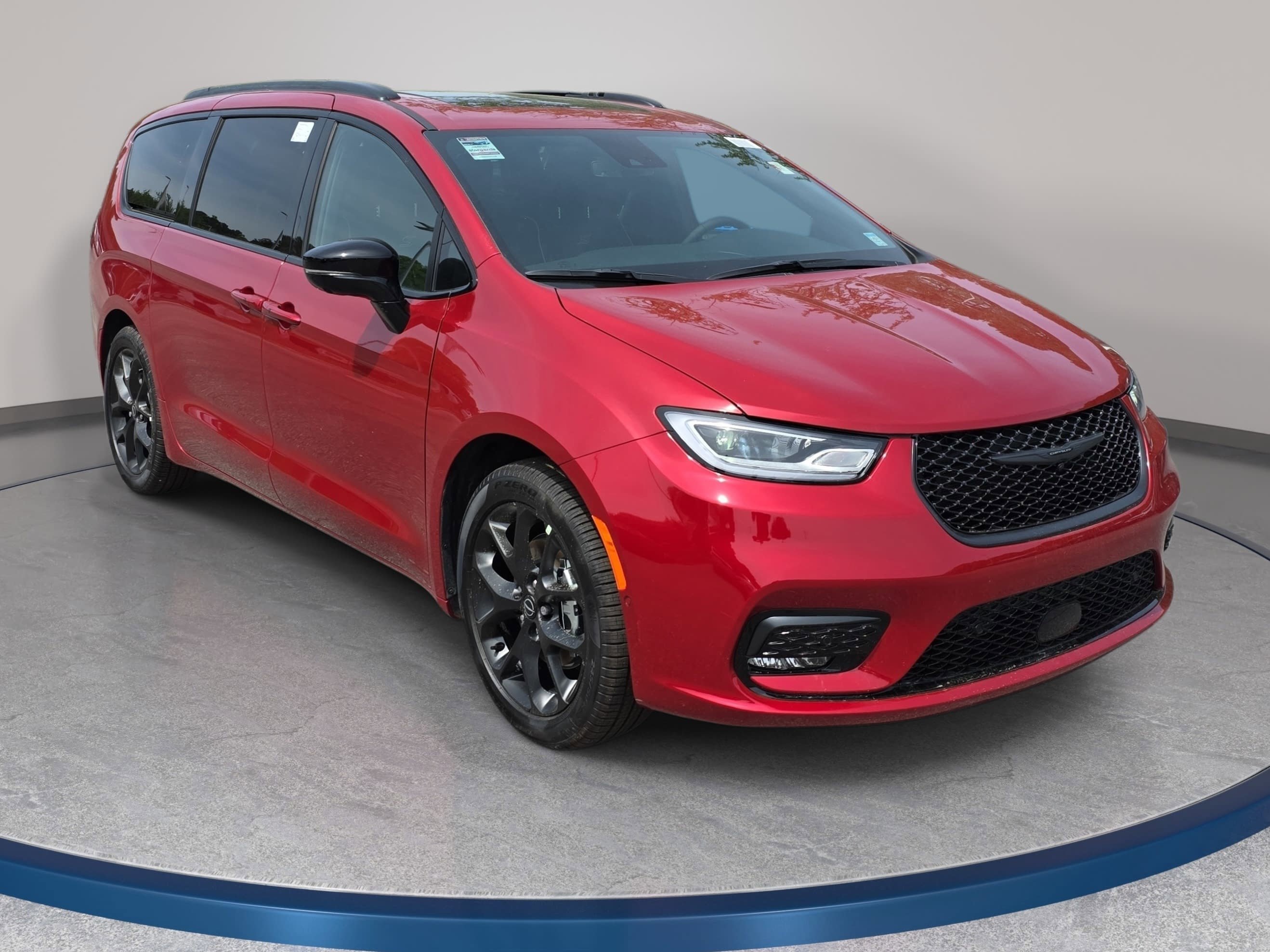 New 2026 Chrysler Pacifica Limited FWD image 3