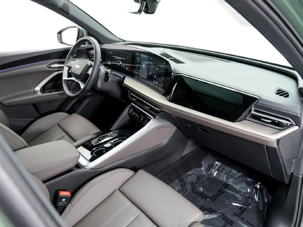 Certified 2025 Audi Q5 Premium Plus w/ Premium Plus AWD/4WD image 20