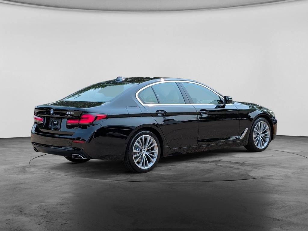 Used 2023 BMW 530i xDrive w/ Convenience Package AWD/4WD image 7