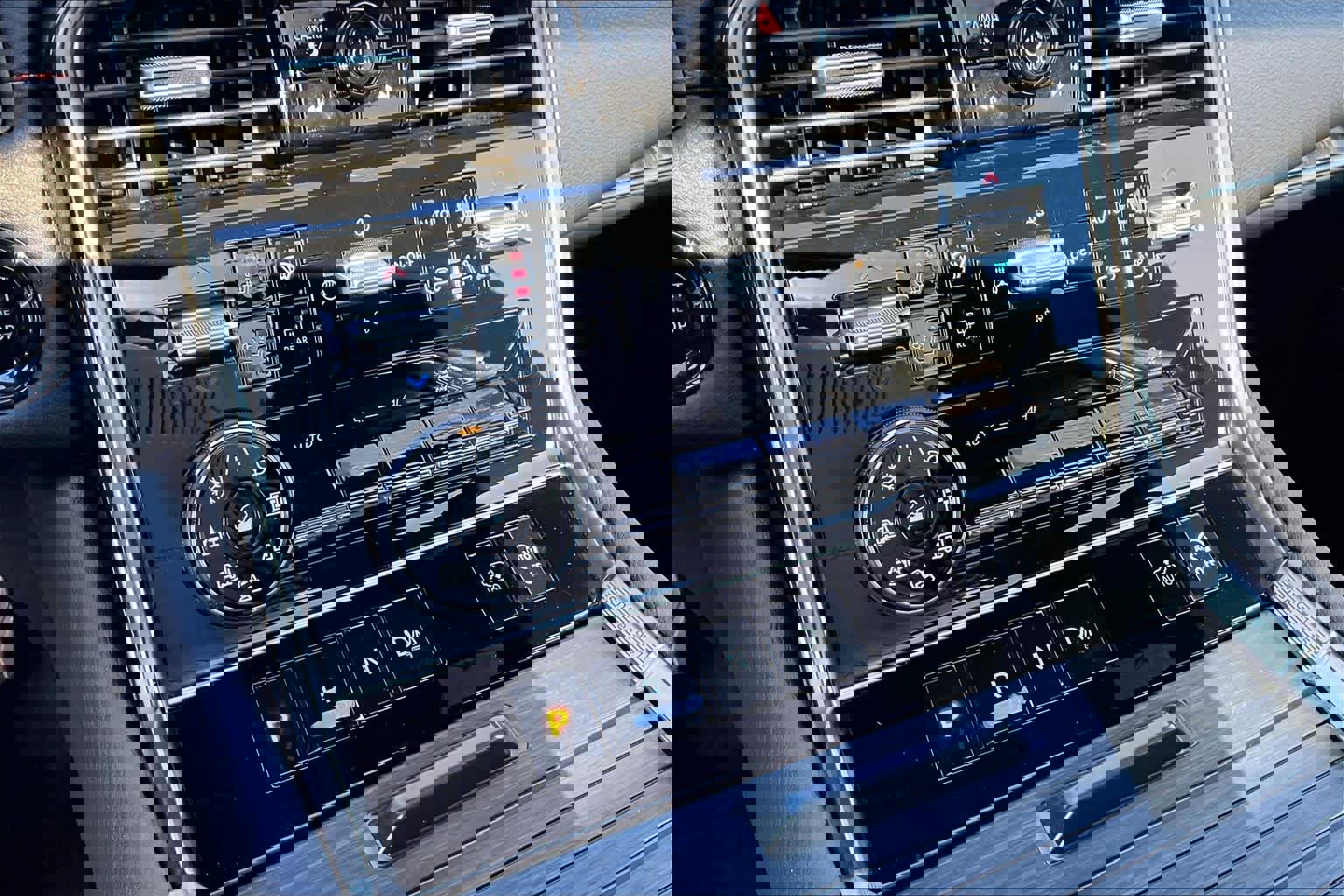 Certified 2025 Nissan Armada PRO-4X w/ Pro-4X Premium Package image 33