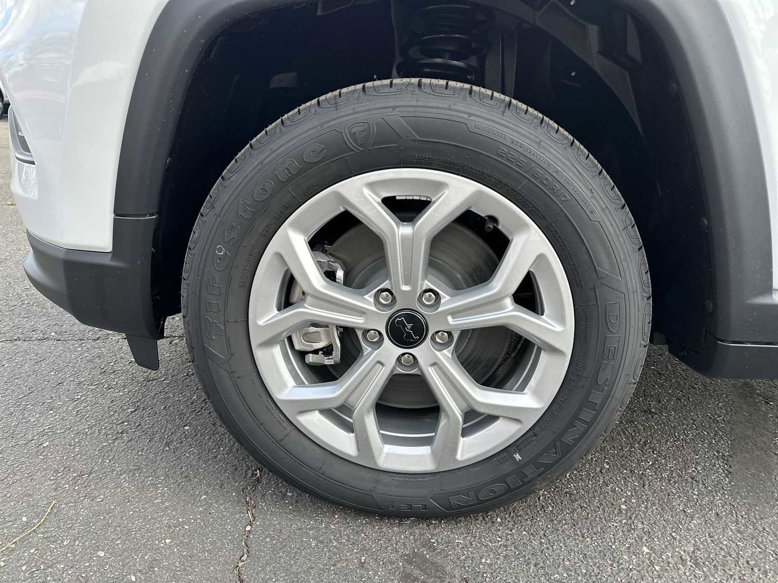 New 2026 Jeep Compass Latitude image 17