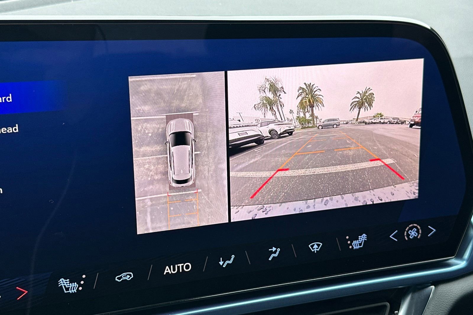 Used 2025 Chevrolet Equinox EV LT w/ Convenience Package image 20