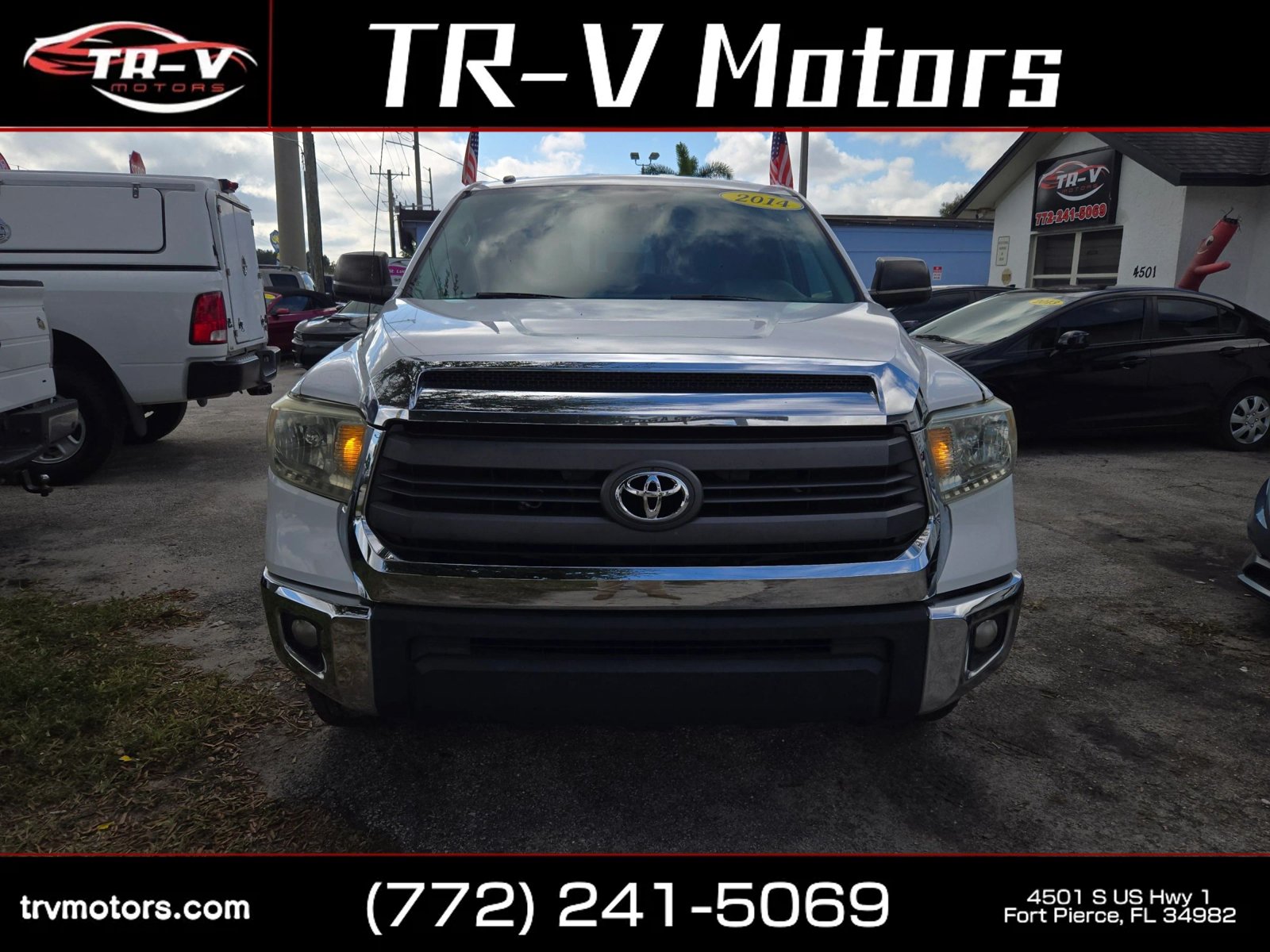 Used 2014 Toyota Tundra SR5 w/ SR5 Upgrade Package RWD image 2