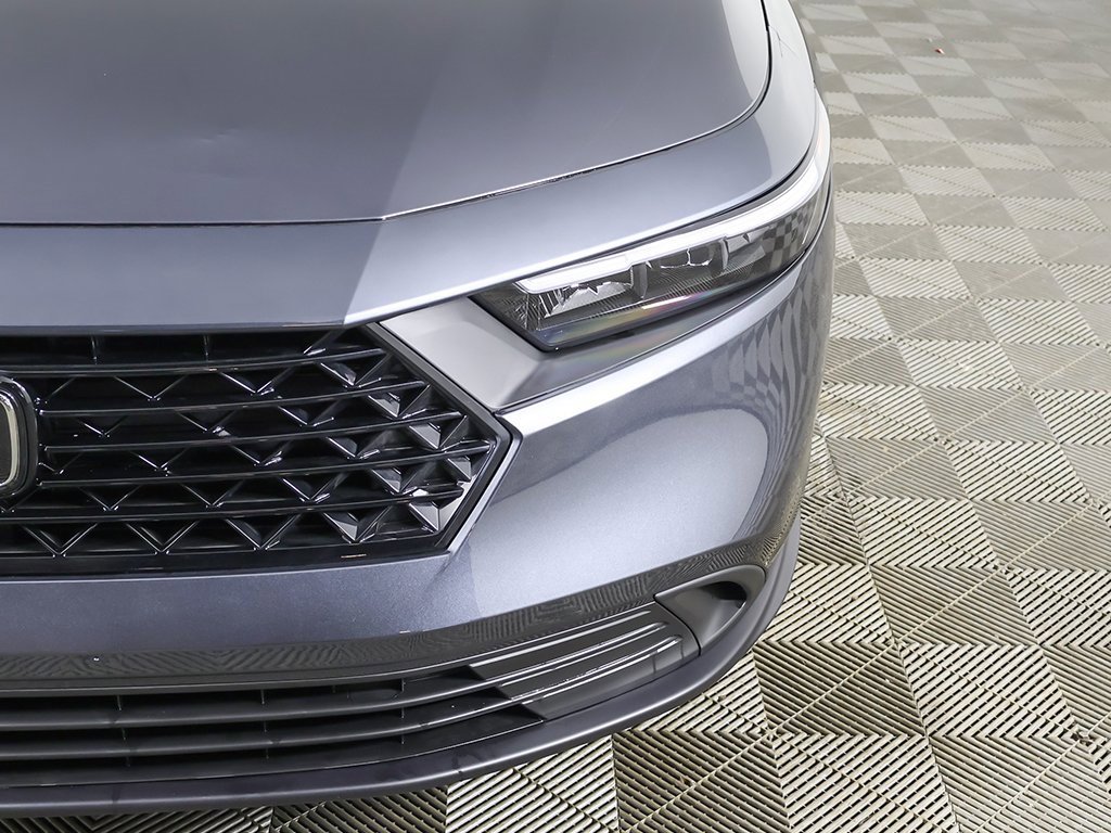 Certified 2025 Honda Accord LX image 11