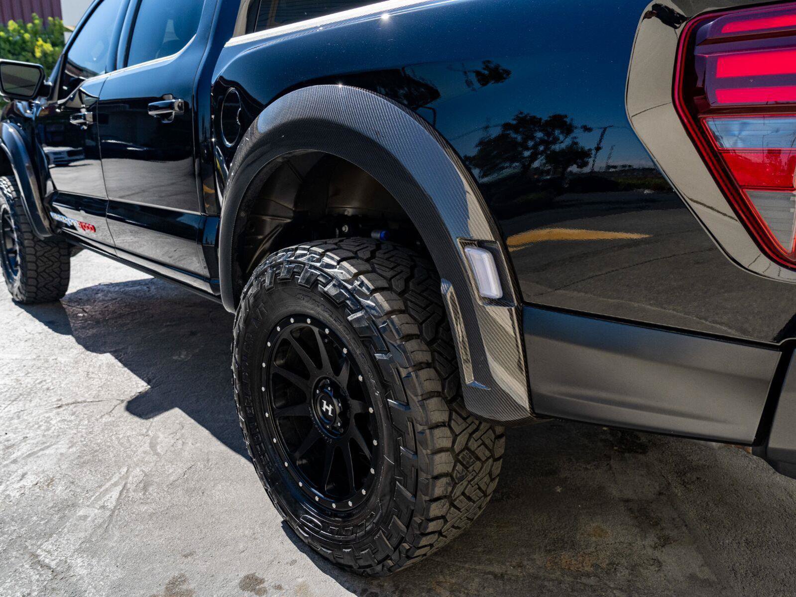 Used 2025 Ford F150 Raptor w/ Equipment Group 803A Raptor R AWD/4WD image 25