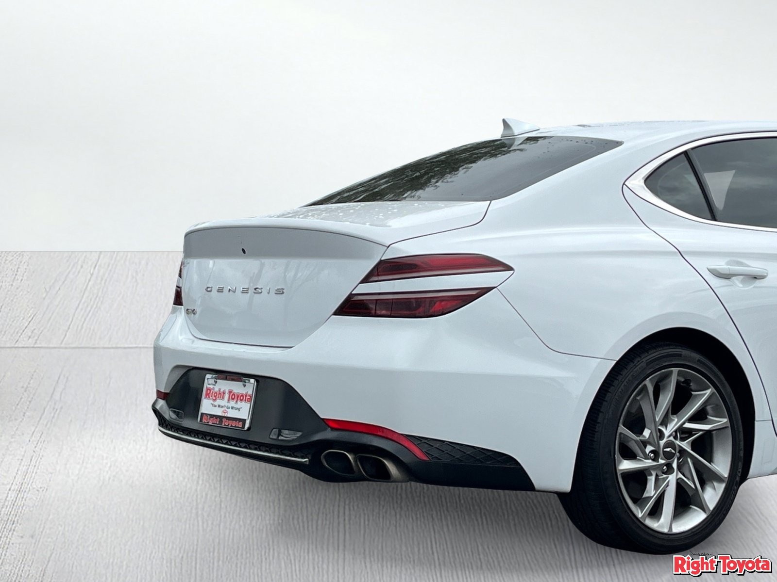 Used 2022 Genesis G70 2.0T RWD image 11
