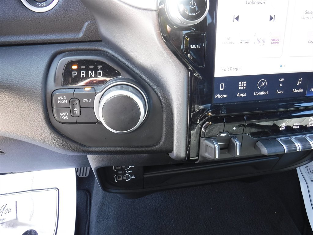 Used 2024 RAM 2500 Big Horn w/ Night Edition image 18