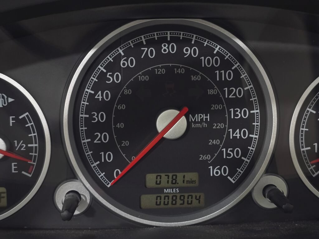 Used 2005 Chrysler Crossfire Limited RWD image 80