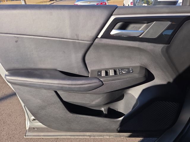 Used 2024 Mitsubishi Outlander SE image 17