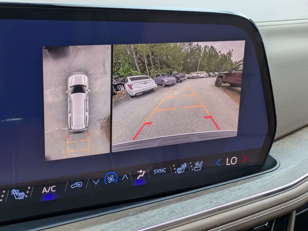 New 2026 Chevrolet Suburban High Country w/ Sun And Tow Package AWD/4WD image 24