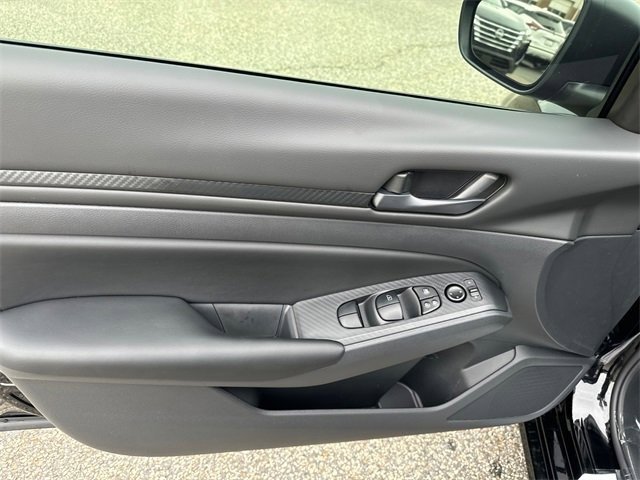 New 2025 Nissan Altima 2.5 S image 10