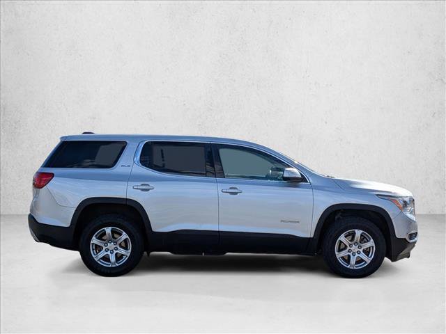 Used 2017 GMC Acadia SLE image 4