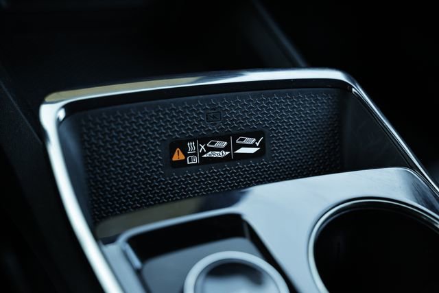 Used 2025 Chevrolet Equinox RS image 37