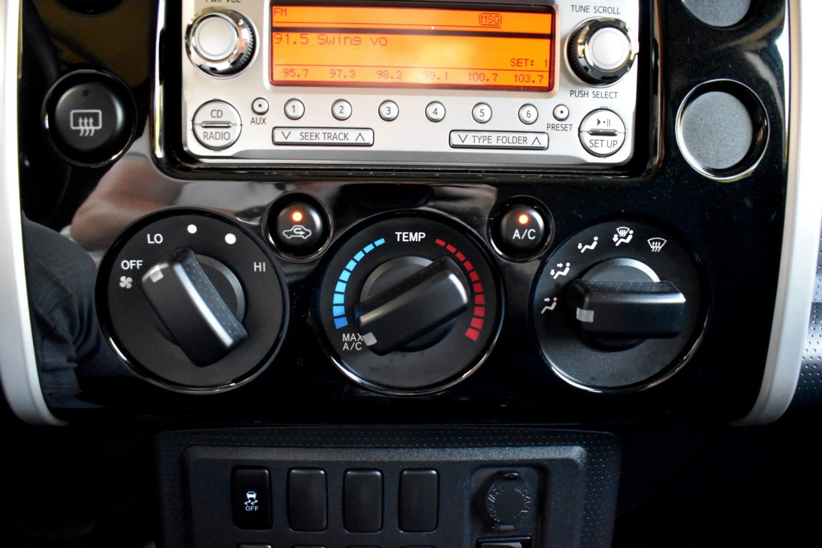 Used 2014 Toyota FJ Cruiser 4WD w/ Convenience Package image 23