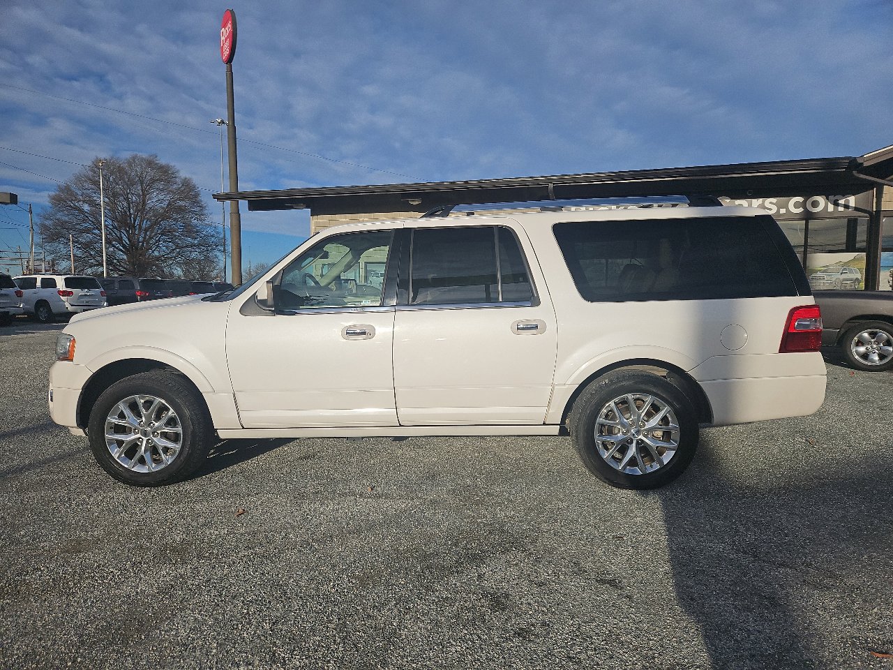Used 2015 Ford Expedition EL Limited w/ Equipment Group 301A image 11