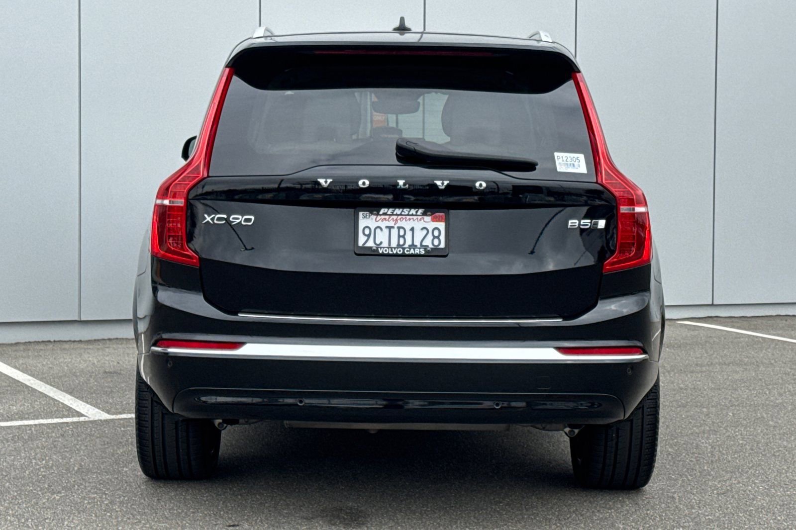 Used 2023 Volvo XC90 B5 Plus w/ Protection Package Premier AWD/4WD image 4