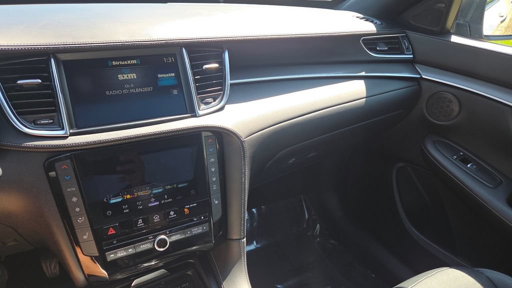Used 2022 INFINITI QX50 Luxe w/ Appearance Package AWD/4WD image 21