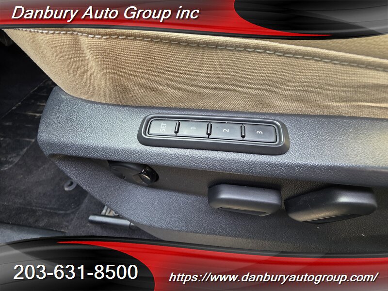 Used 2020 Volkswagen Atlas Cross Sport SEL AWD/4WD image 9