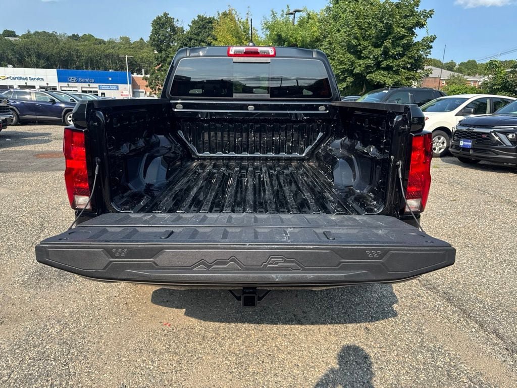 Used 2026 Chevrolet Colorado Trail Boss AWD/4WD image 40