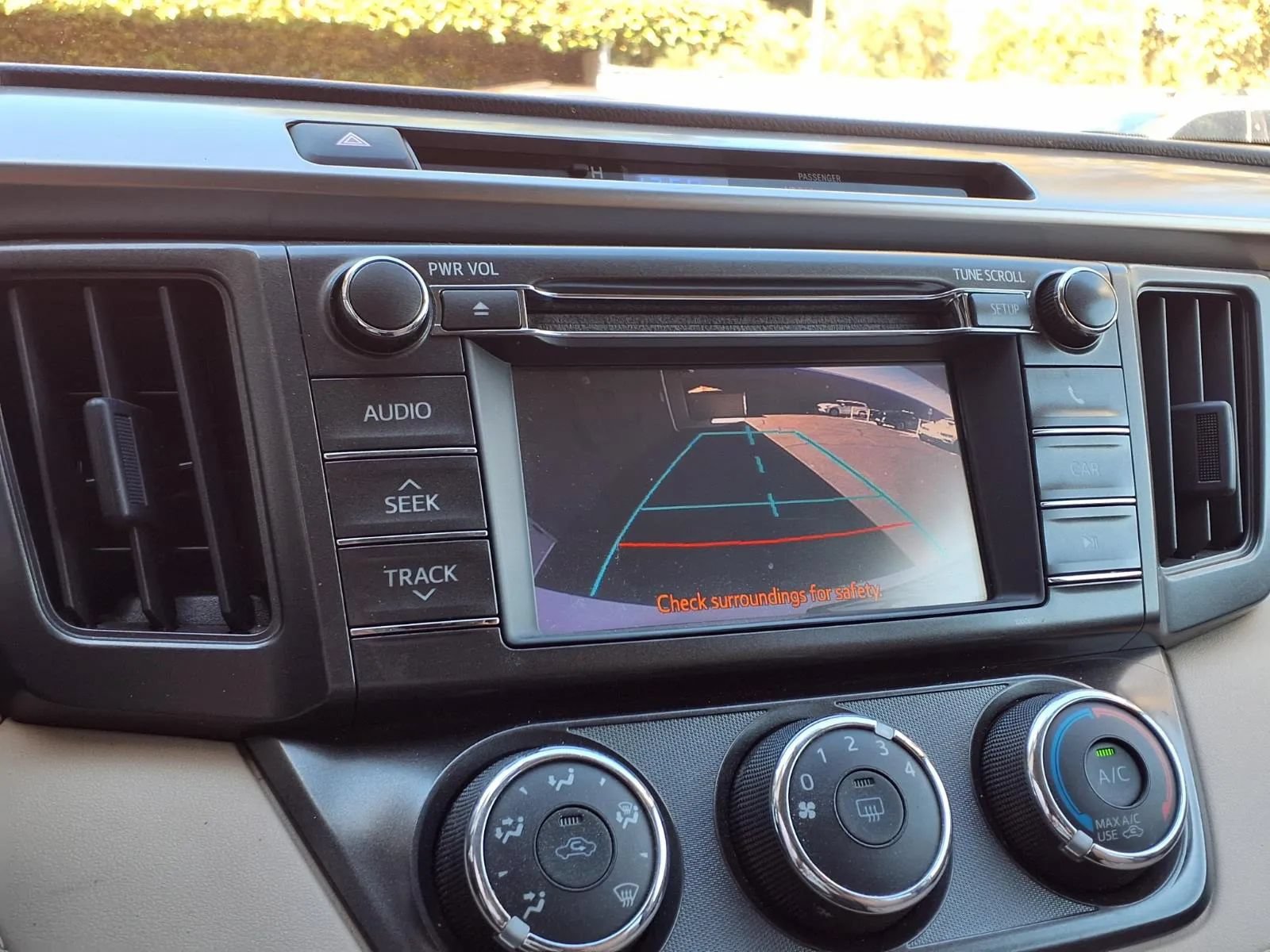 Used 2013 Toyota RAV4 LE FWD image 8