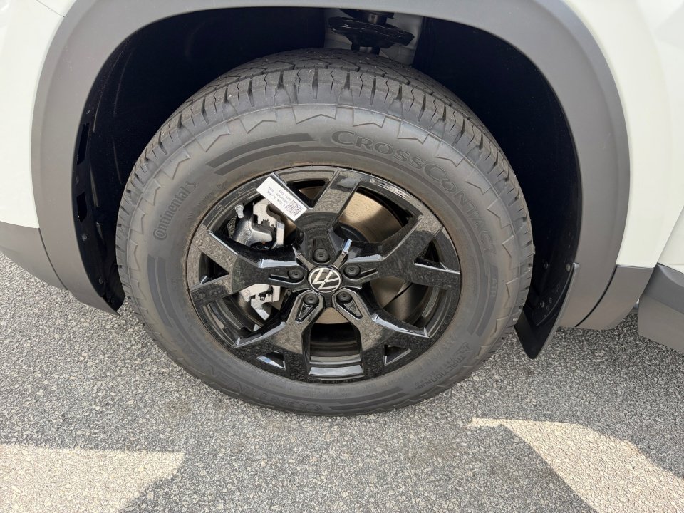 New 2026 Volkswagen Atlas Peak Edition AWD/4WD image 27
