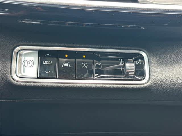 Used 2024 Buick Envision Sport Touring AWD/4WD image 19