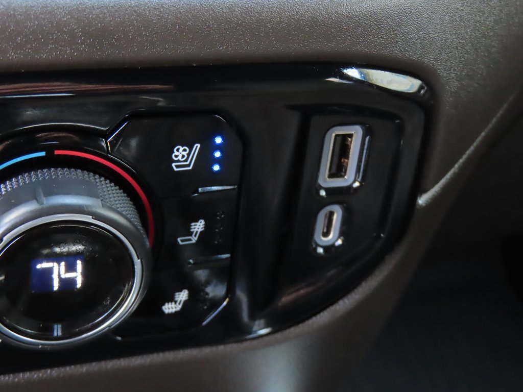 Used 2022 Chevrolet Silverado 1500 LTZ w/ LTZ Premium Package image 12