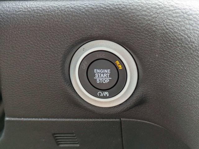 New 2026 Chrysler Pacifica Select FWD image 29