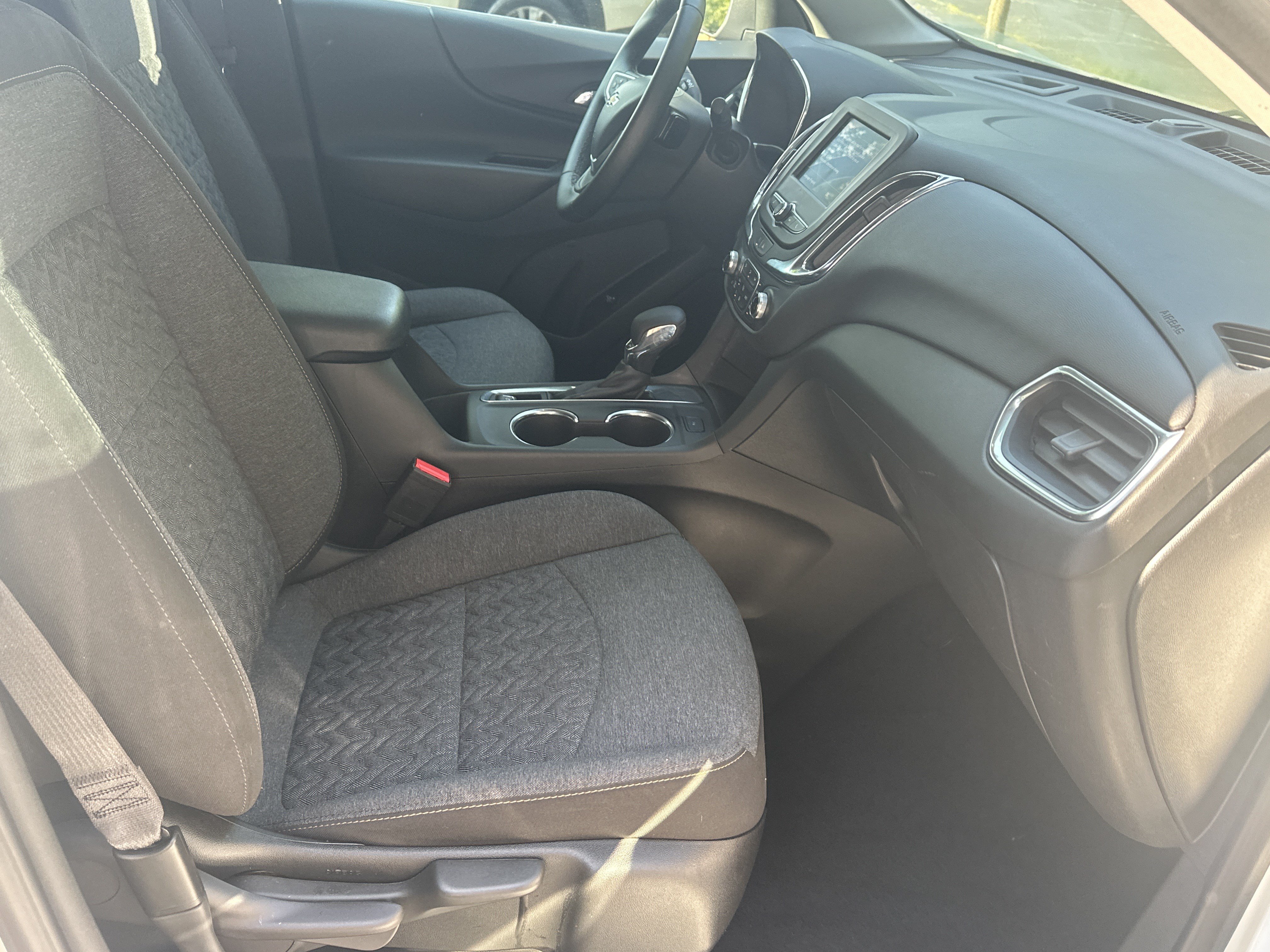 Used 2023 Chevrolet Equinox LT FWD image 13