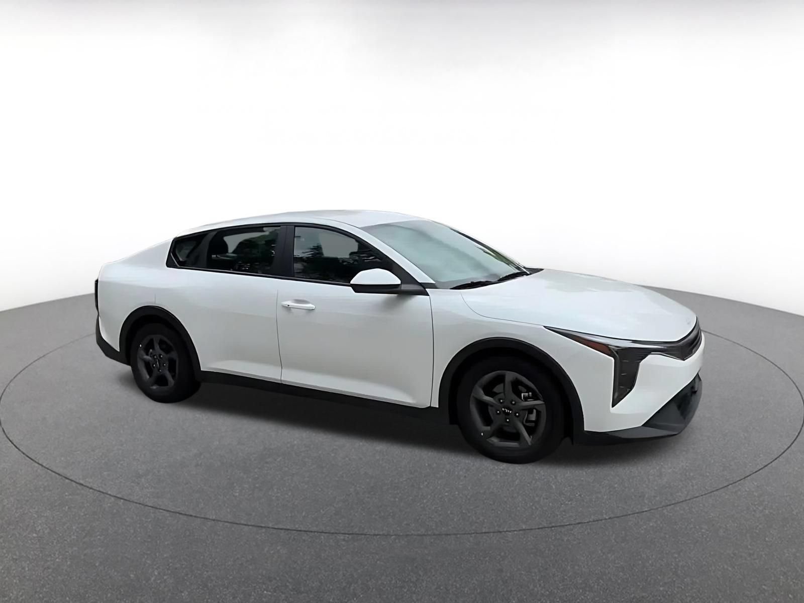 Used 2025 Kia K4 FWD video 2