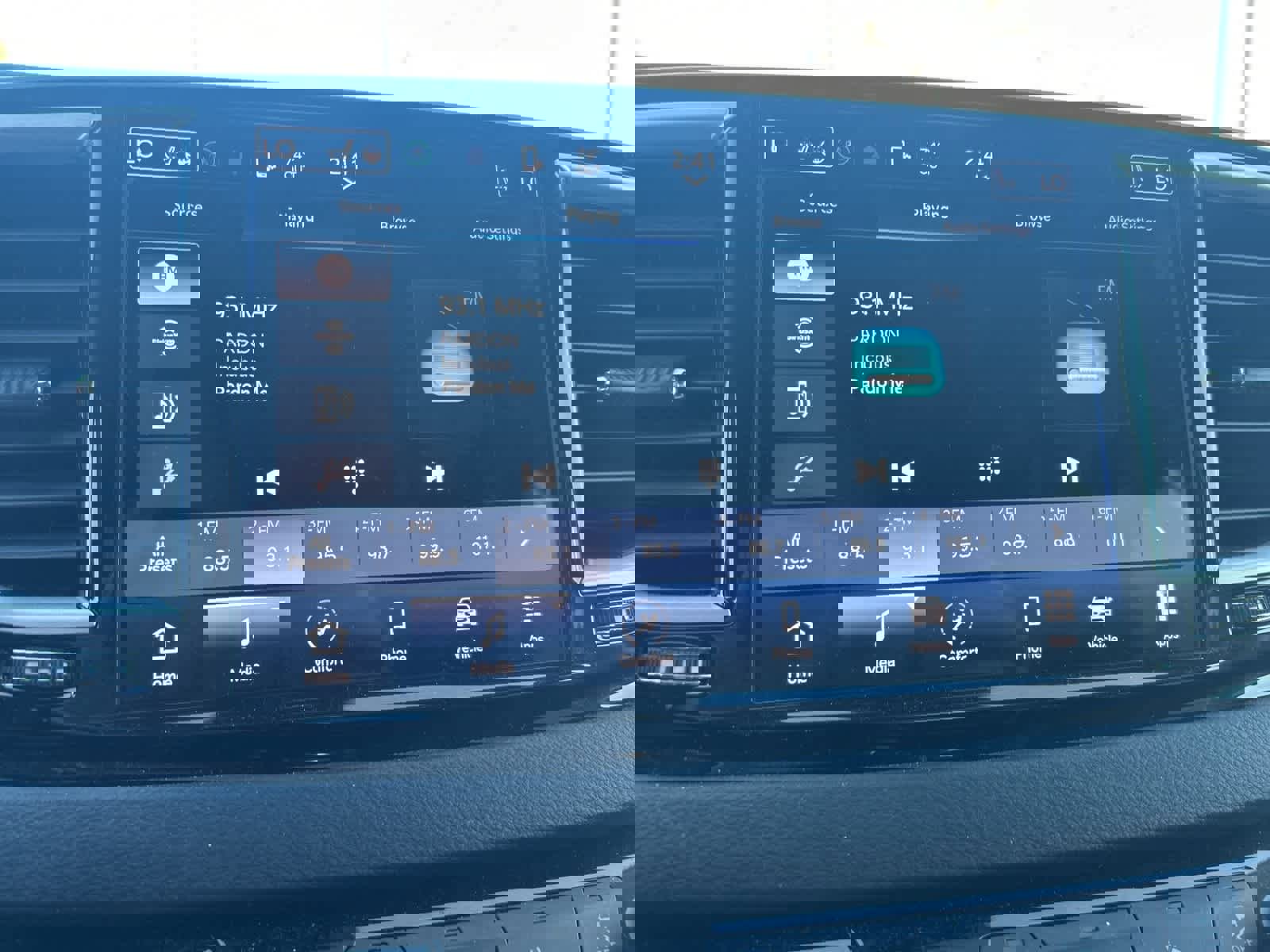 Used 2024 Chrysler Pacifica Touring-L image 32