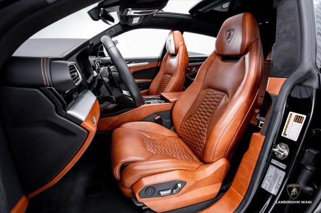 Used 2019 Lamborghini Urus AWD/4WD image 30
