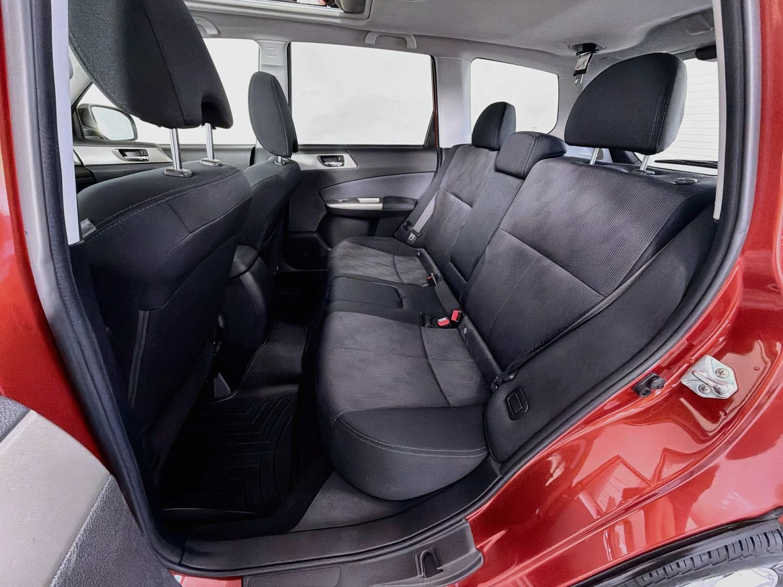 Used 2010 Subaru Forester 2.5X Premium AWD/4WD image 37