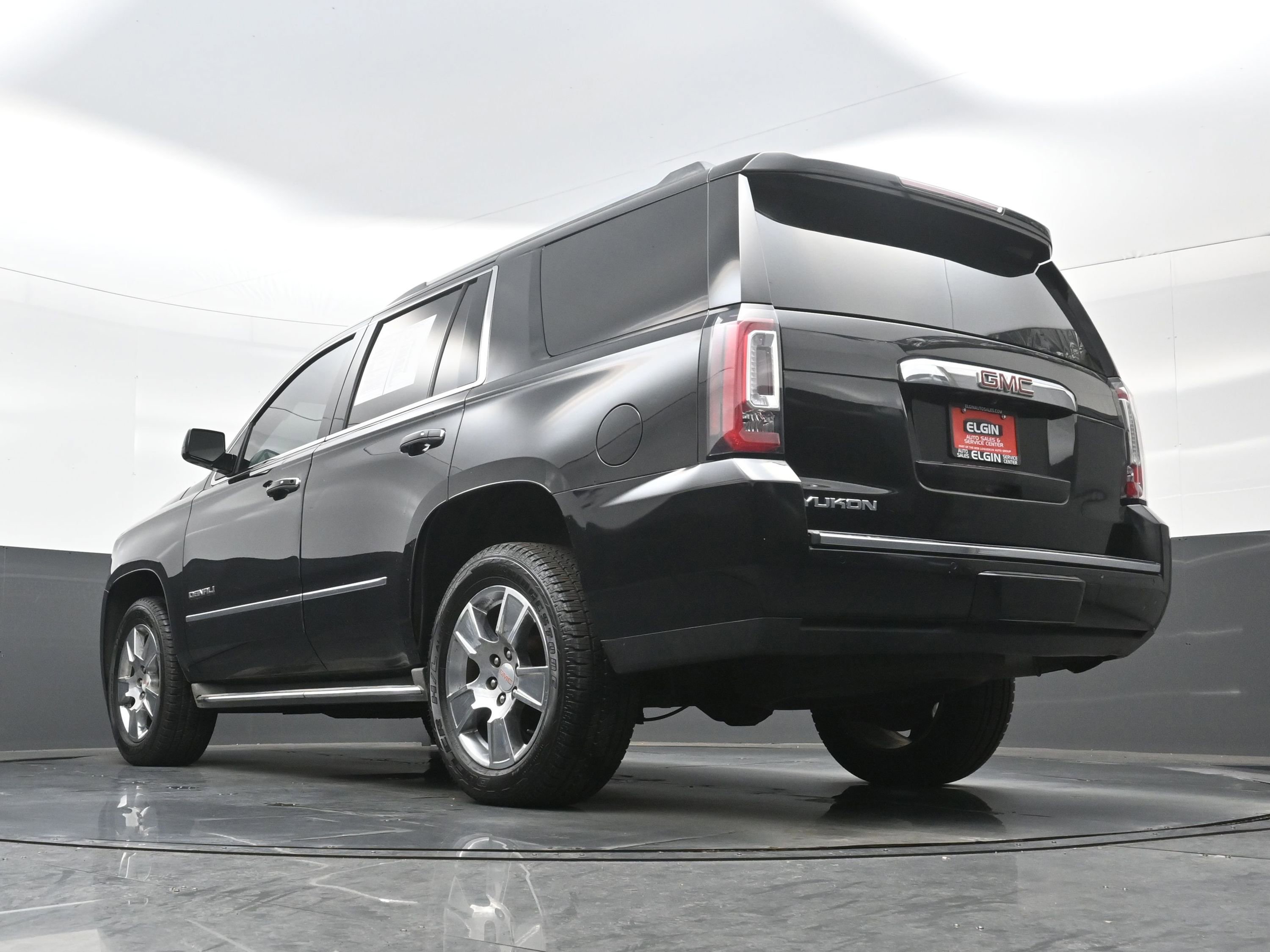 Used 2015 GMC Yukon Denali w/ Touring Package image 31