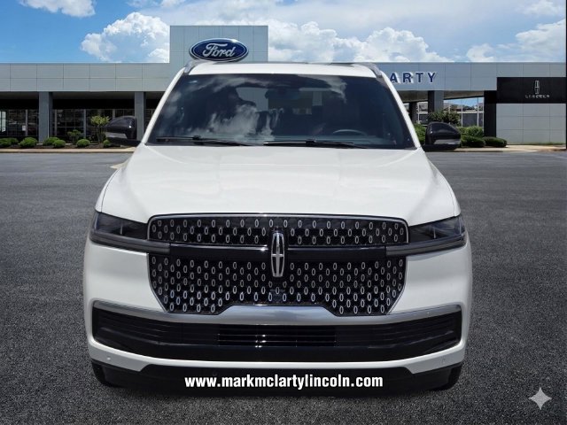 New 2026 Lincoln Navigator Reserve AWD/4WD image 6