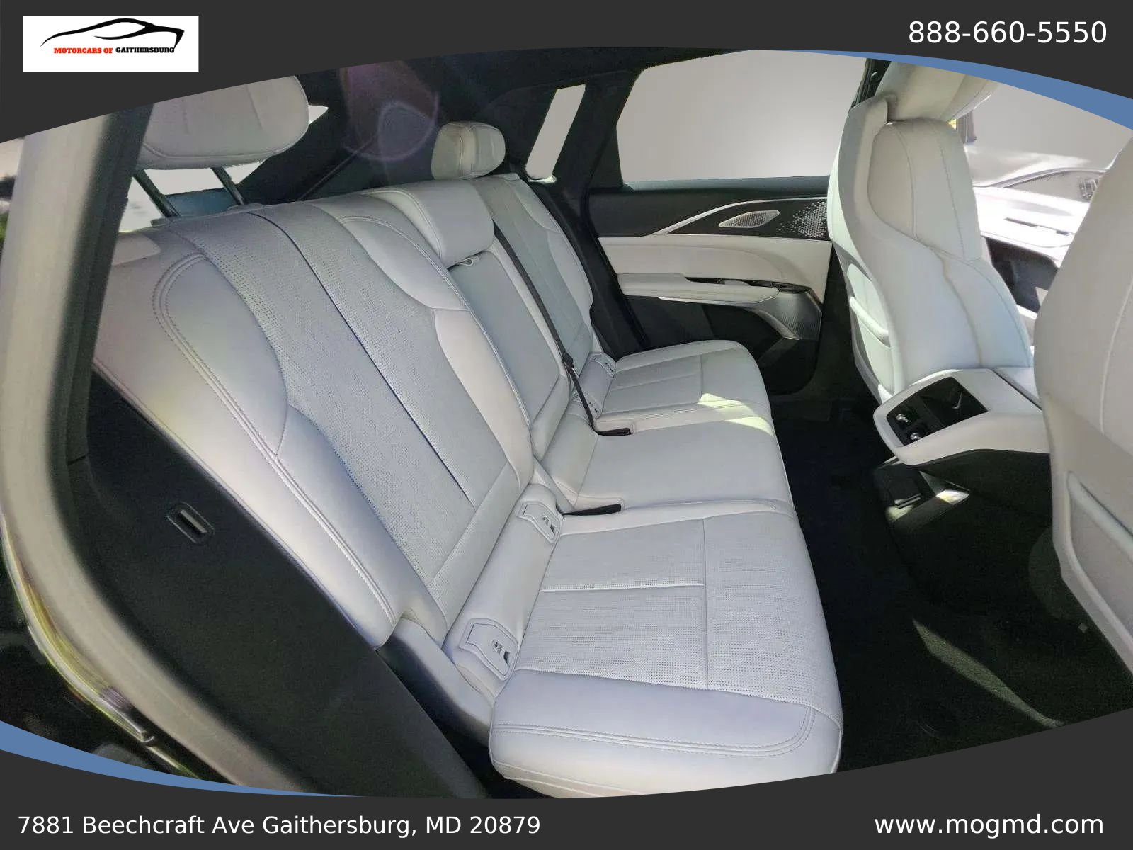 Used 2023 Cadillac Lyriq 2WD image 7