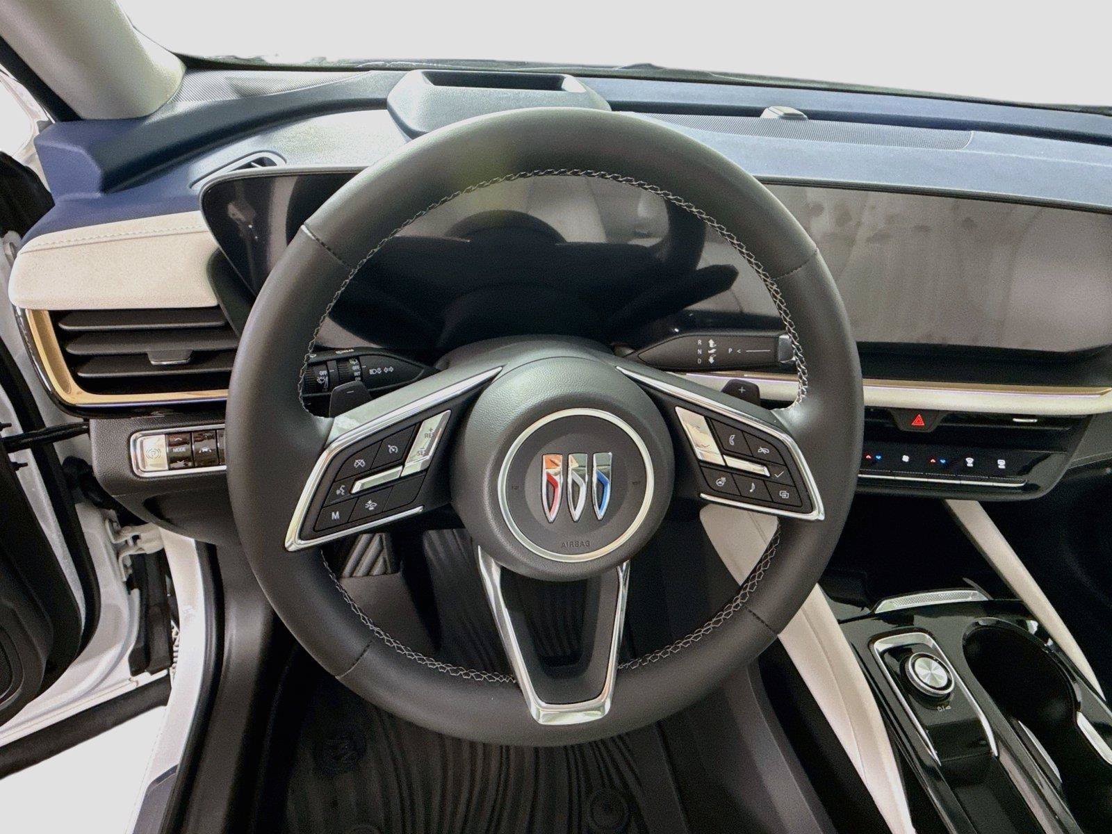 Used 2024 Buick Envision Avenir AWD/4WD image 5