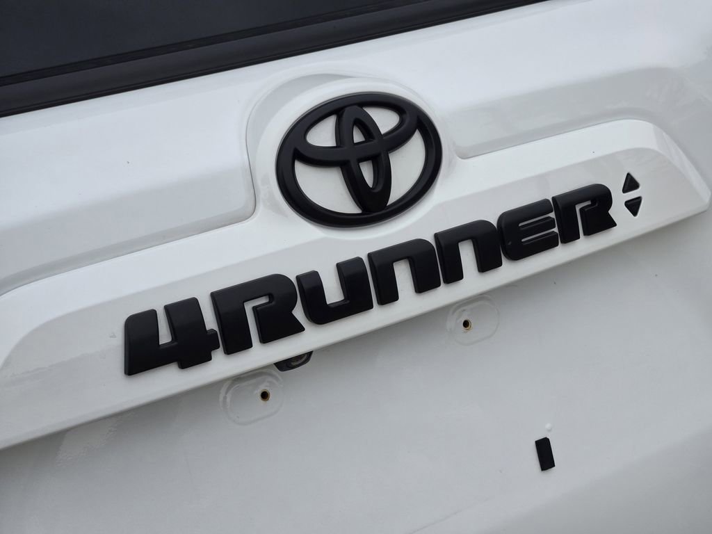 Used 2023 Toyota 4Runner SR5 Premium w/ Moonroof Package RWD image 16