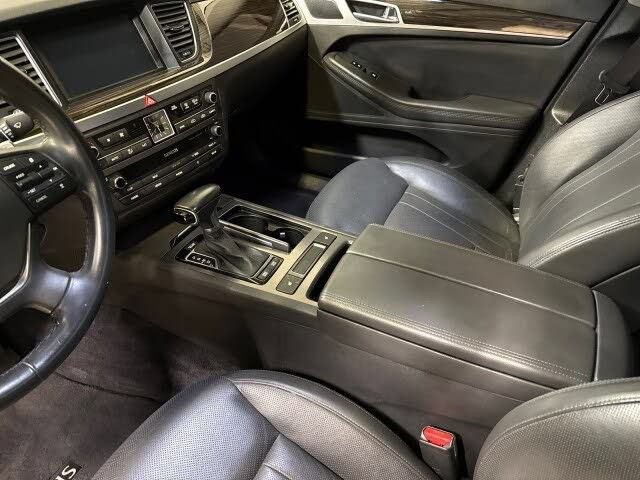 Used 2020 Genesis G80 3.8 RWD image 20