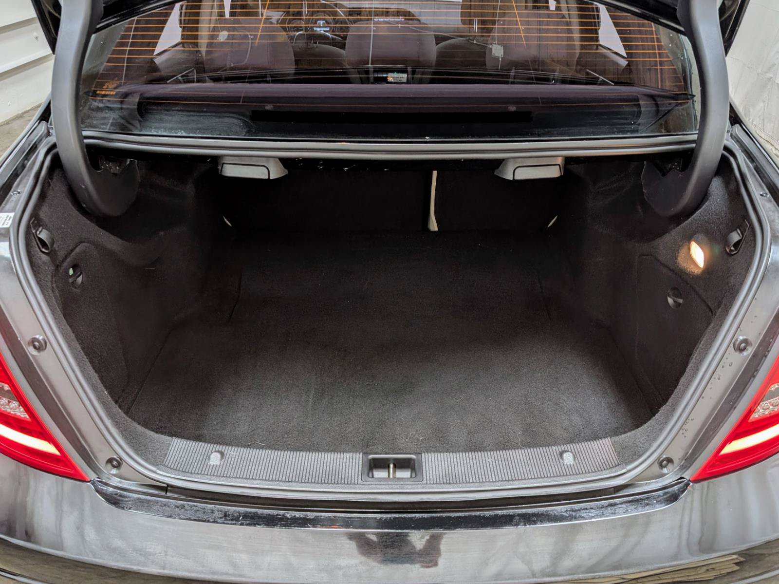 Used 2013 Mercedes-Benz C 300 4MATIC Sedan image 18