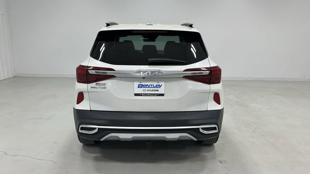 Used 2023 Kia Seltos S w/ Navigation Package image 4
