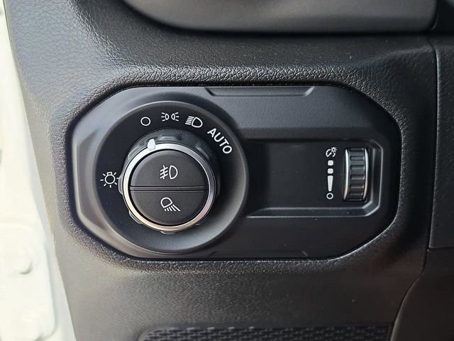 Certified 2023 Jeep Gladiator Willys image 30