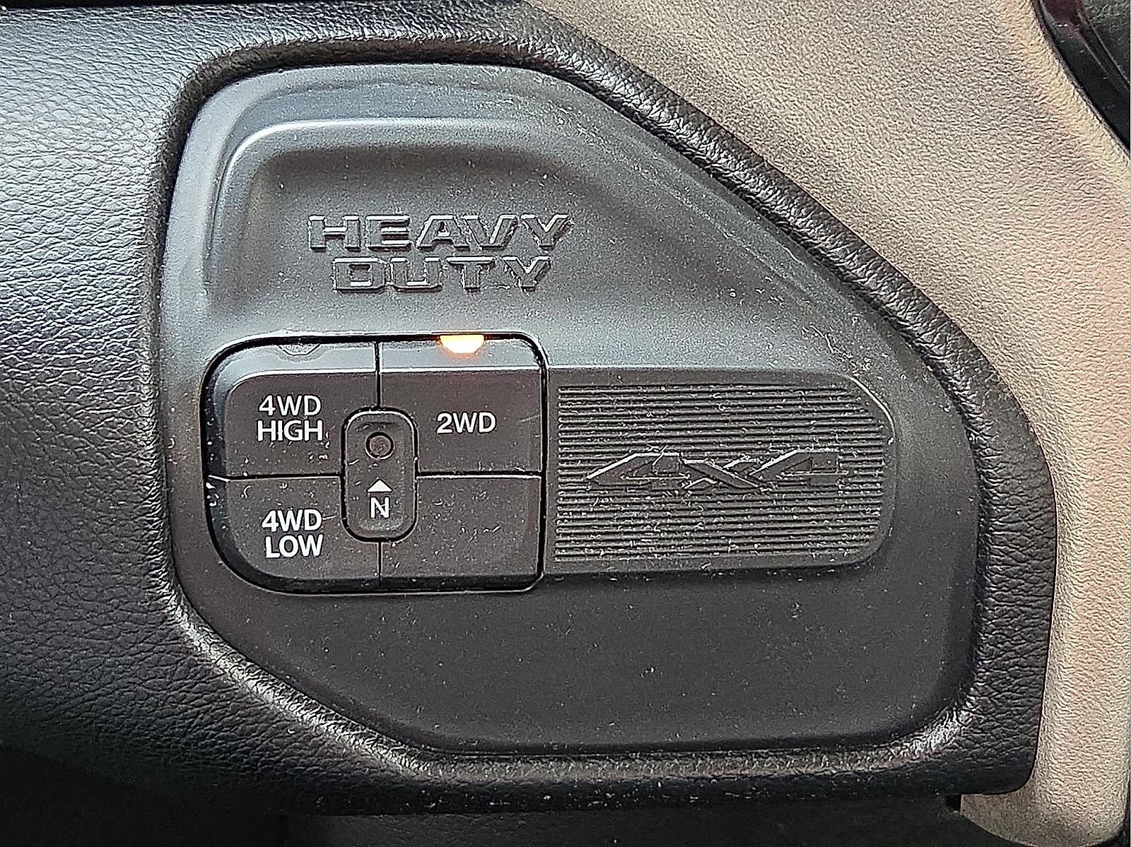 Used 2024 RAM 2500 Laramie AWD/4WD image 17