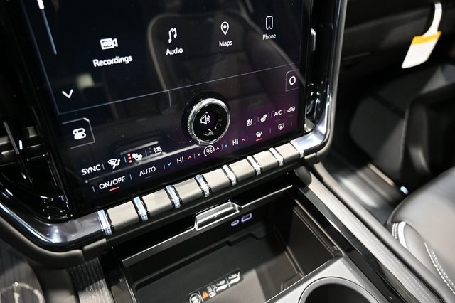 New 2026 GMC Yukon XL AT4 Ultimate w/ LPO, Illumination Package image 22