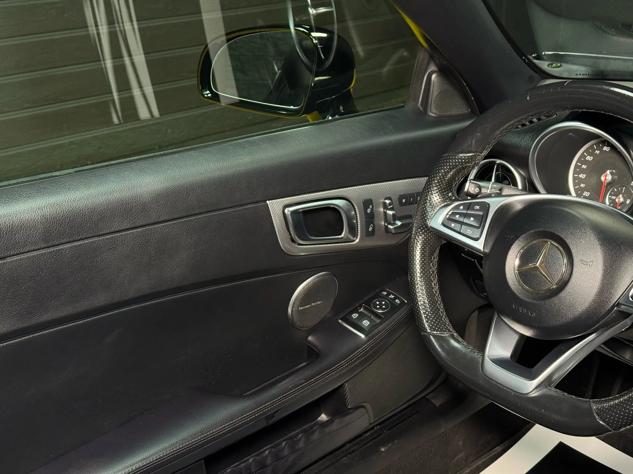 Used 2017 Mercedes-Benz SLC 300 w/ Premium 1 Package image 18