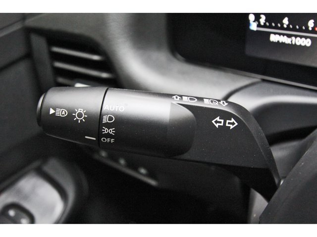 New 2027 Nissan Sentra SR w/ SR Premium Package FWD image 17