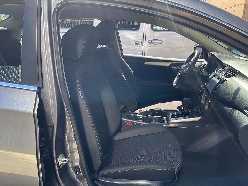 Used 2019 Nissan Sentra S FWD image 11