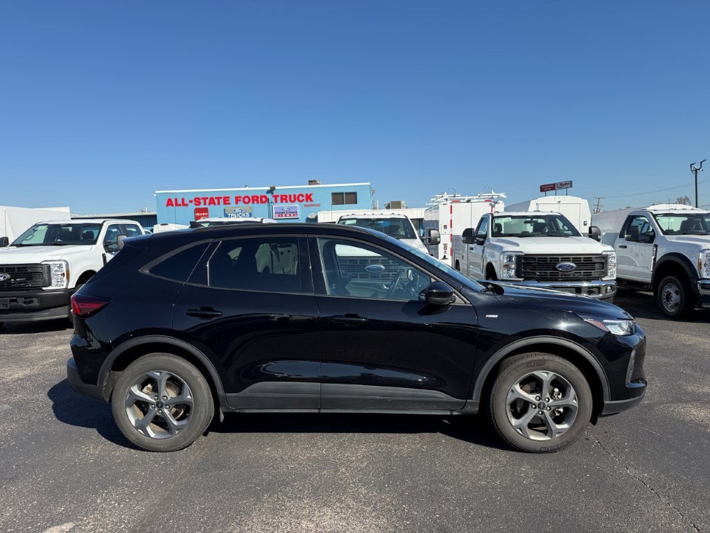 Used 2025 Ford Escape ST-Line Select AWD/4WD image 7