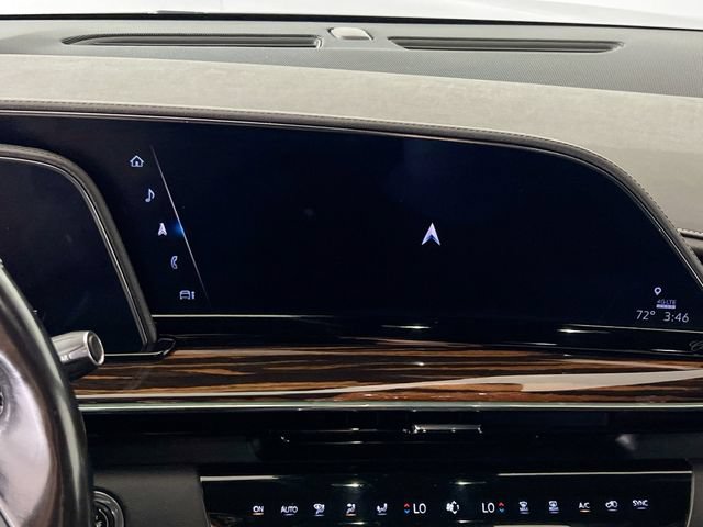 Used 2022 Cadillac Escalade Luxury w/ LPO, Floor Liner Package AWD/4WD image 21
