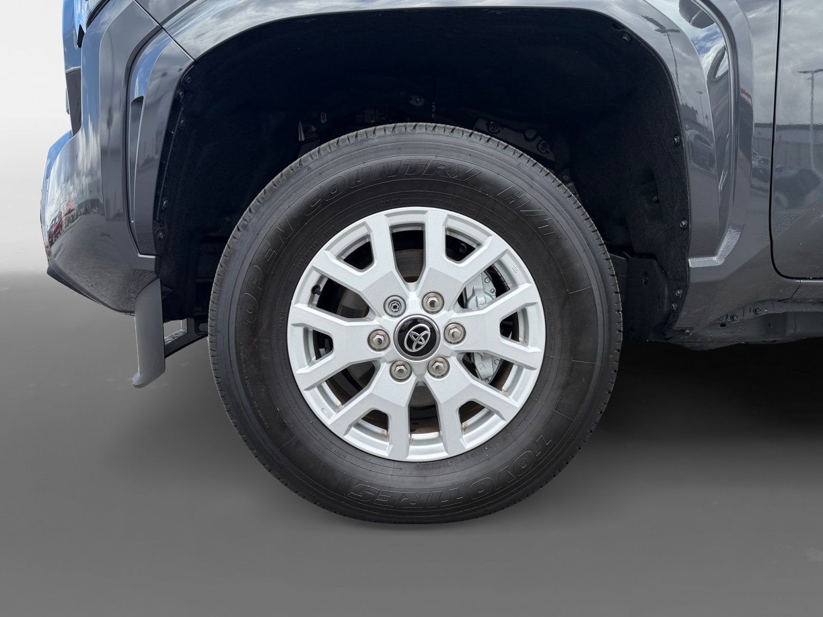 Certified 2026 Toyota Tacoma SR5 AWD/4WD image 14